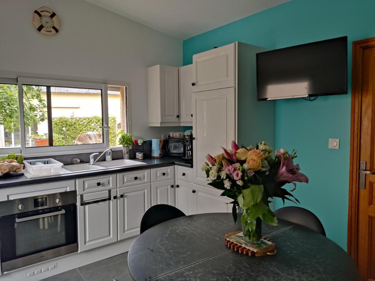 Maisonnette Cosy Bien Situee Dol-de-Bretagne Eksteriør bilde